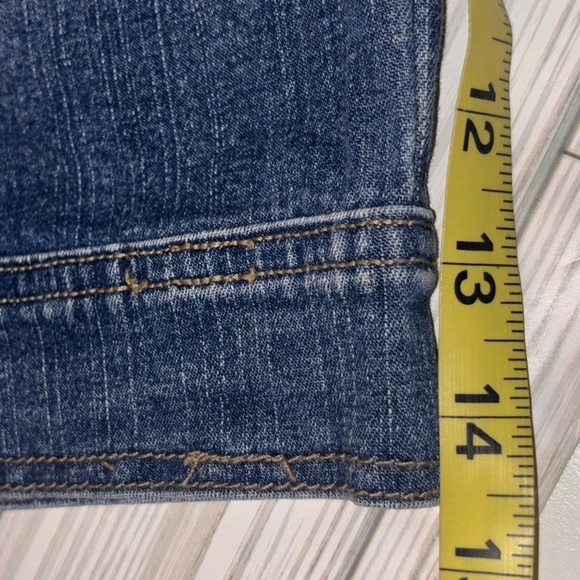 Baby Phat Women' Solid Blue Denim Cotton Mid Rise Pull On Capri Jeans Shorts - Picture 6 of 11